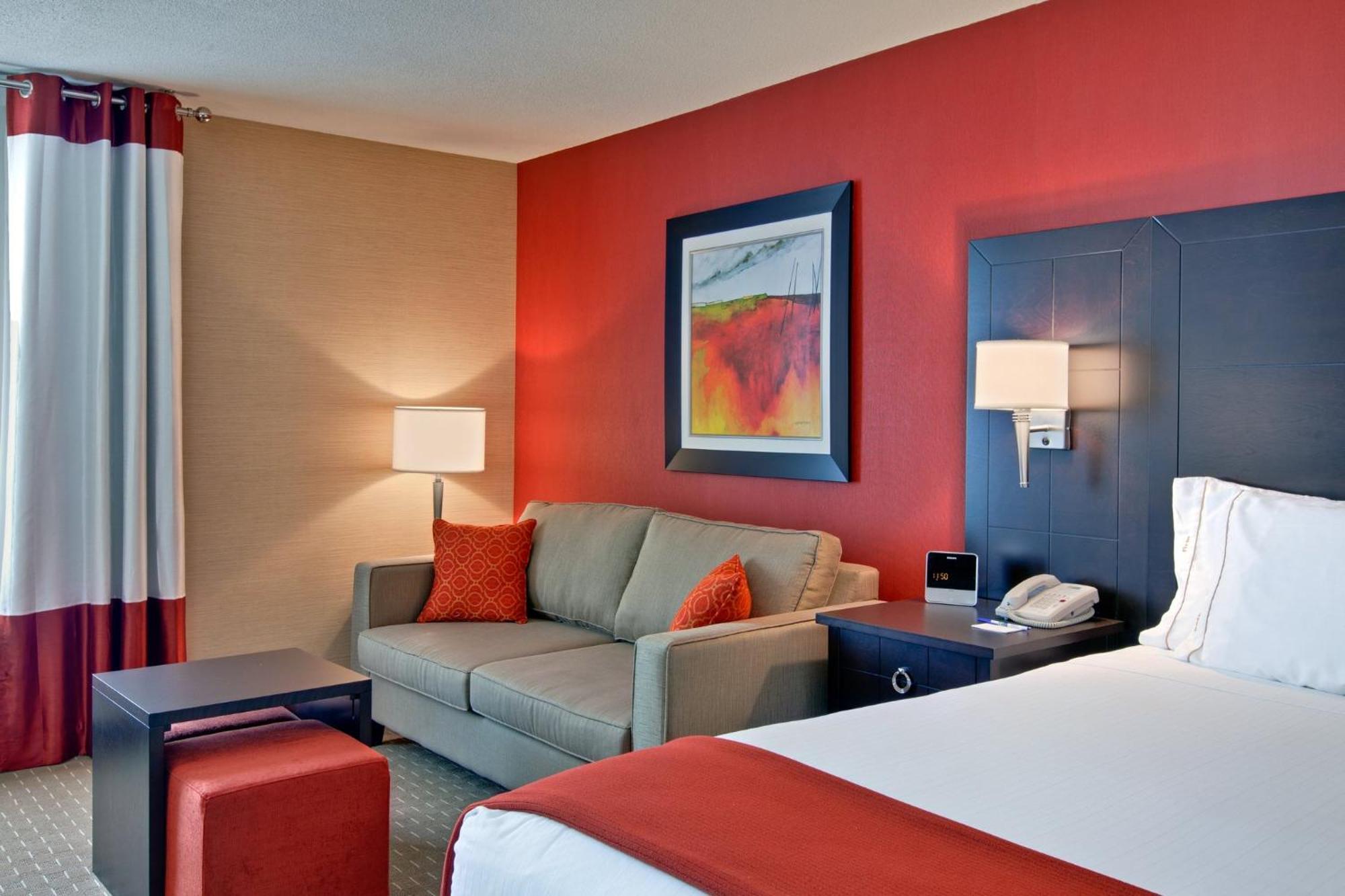 Holiday Inn Express Hotel & Suites Chatham South By Ihg Exterior photo